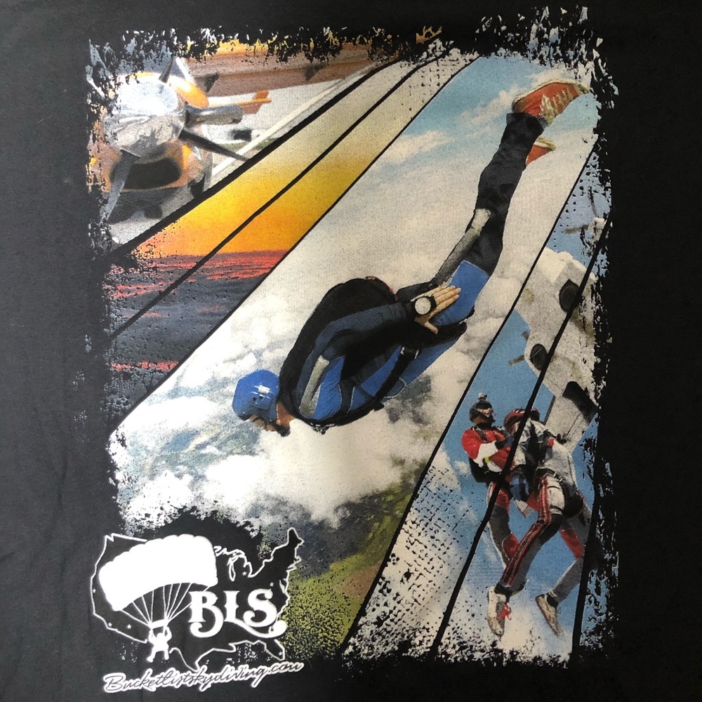 Skydiving T-Shirt 🪂